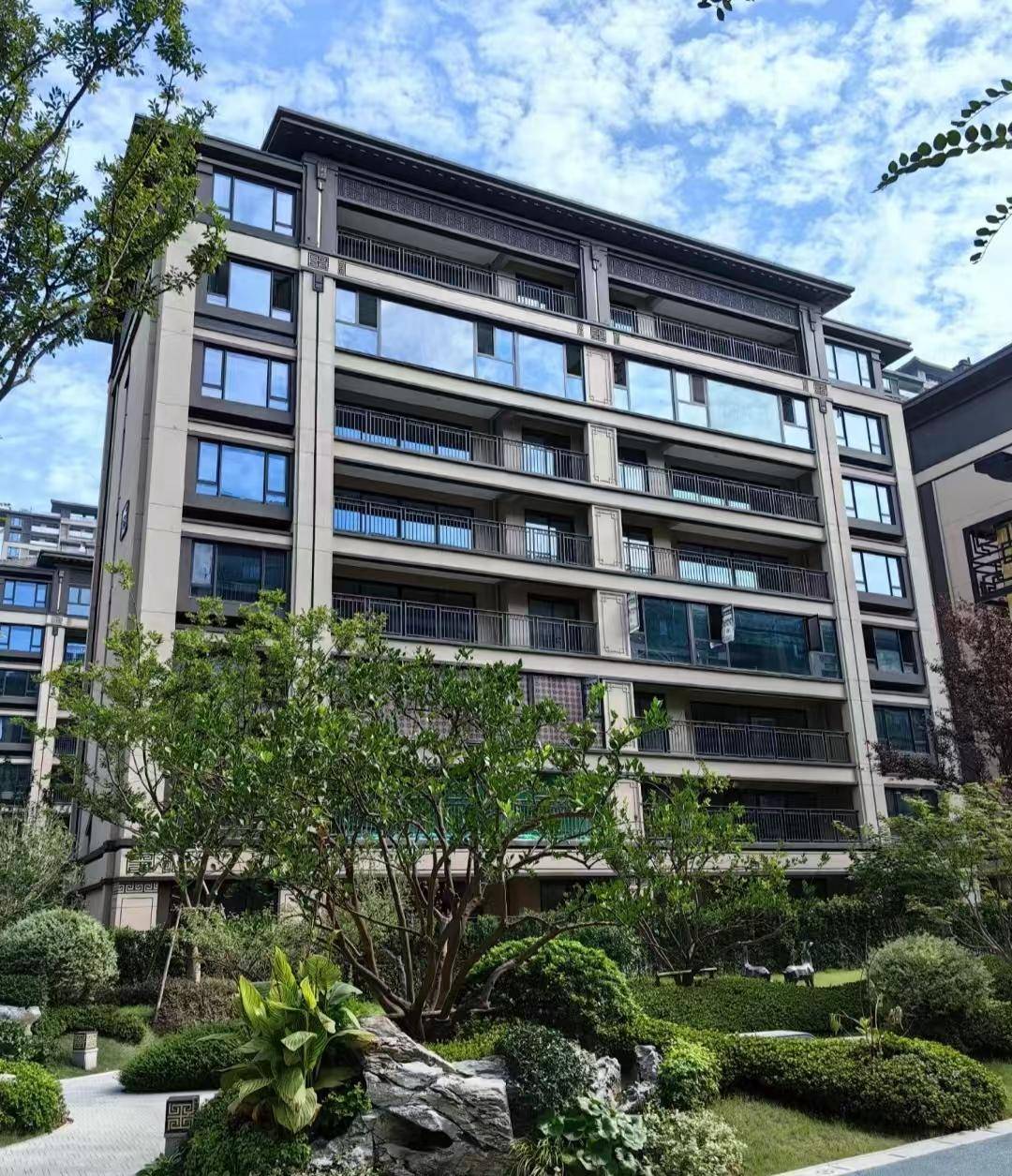 →楼盘百科→首页网站→楼盘百科→24小时热线地址丨详情丨处丨 交房时间ag真人平台第一游戏保利虹桥和著售楼处电话→保利虹桥和著售楼中心电话(图73)